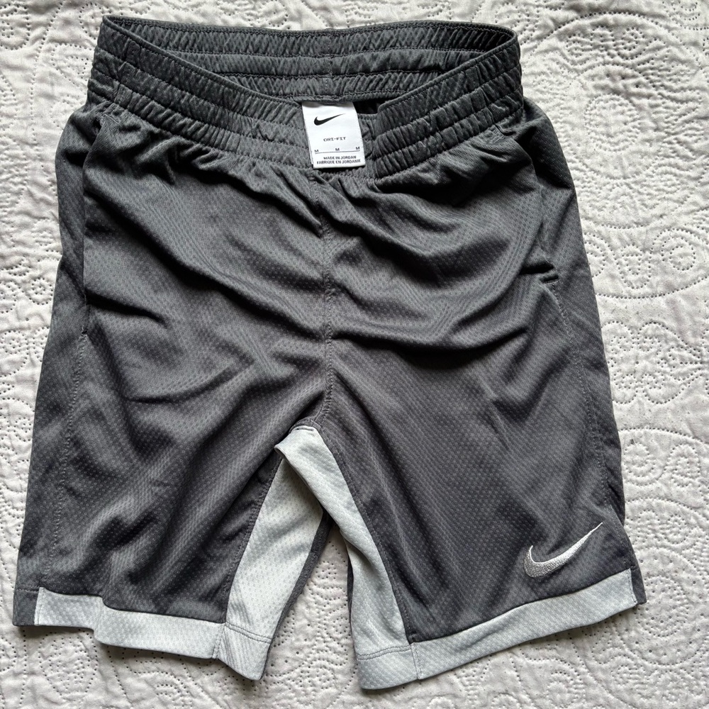 Nike + NBA Boys Shorts Bundle - Picture 2 of 4